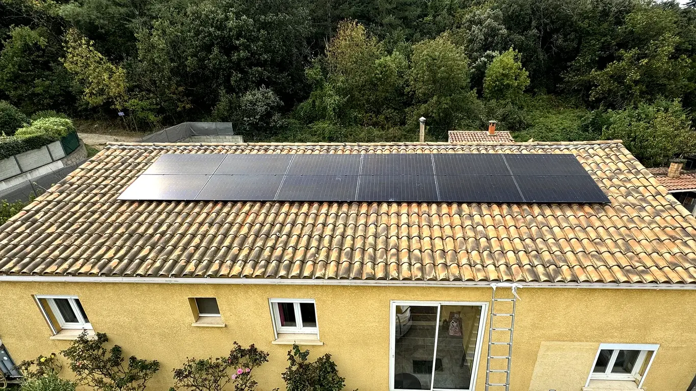 Installation de 6 kWc de panneaux photovoltaique à Lodève